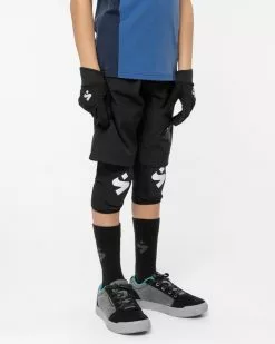 Sweet Protection Hunter Shorts Jr Black 6 Sweet Protection Hunter Shorts Jr Black -Sweet Salg 820405 99901 Model 2 94bde4cac5