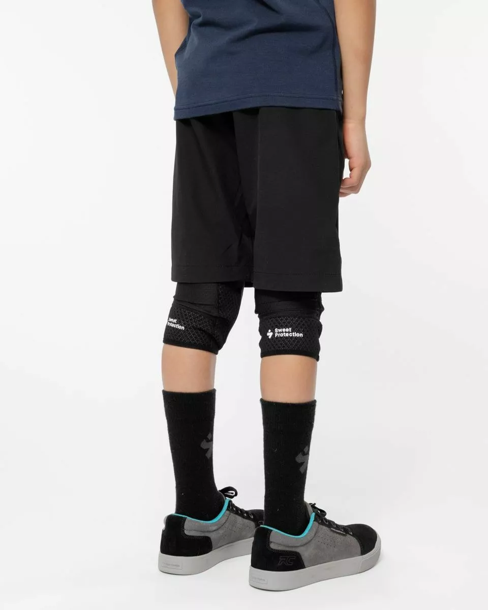 Sweet Protection Hunter Shorts Jr Black 2 Sweet Protection Hunter Shorts Jr Black - Bilde 2