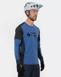 Sweet Protection Hunter Merino Hybrid LS Jersey M Light Blue 7 Sweet Protection Hunter Merino Hybrid LS Jersey M Light Blue -Sweet Salg 820433 88300 Model 5 06d7195e5f