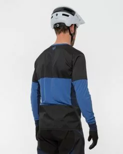 Sweet Protection Hunter Merino Hybrid LS Jersey M Light Blue 6 Sweet Protection Hunter Merino Hybrid LS Jersey M Light Blue -Sweet Salg 820433 88300 Model 6 00497b7194